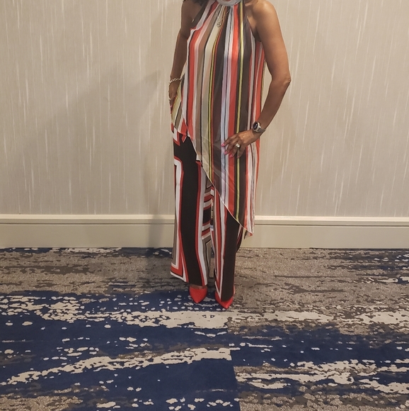 Pant Suit - Picture 2 of 3